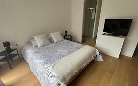 Chambre indépendante avec terrasse